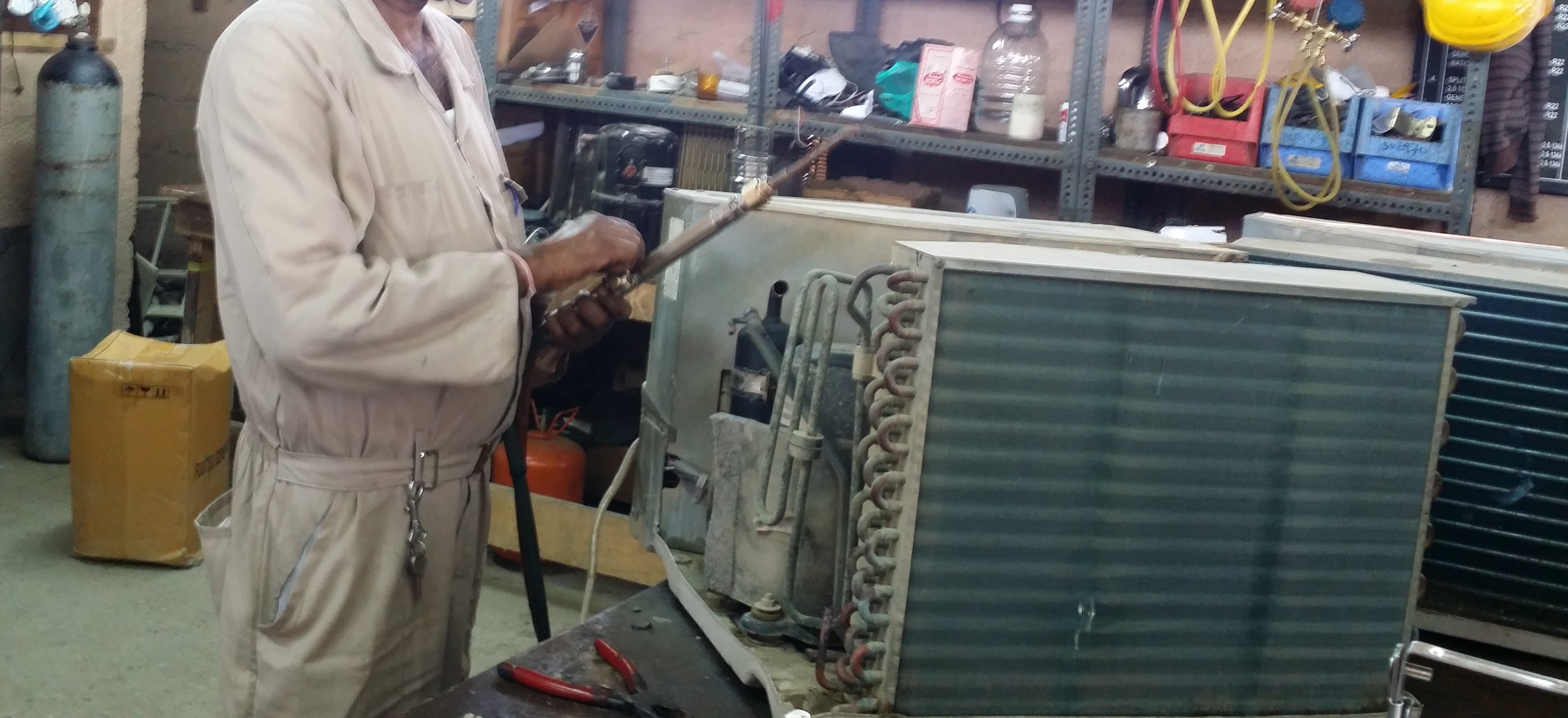 AC-Repairing-work